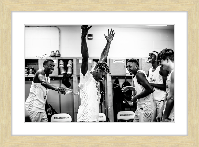 The Win Frame